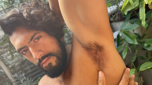 Thick Hung Stud